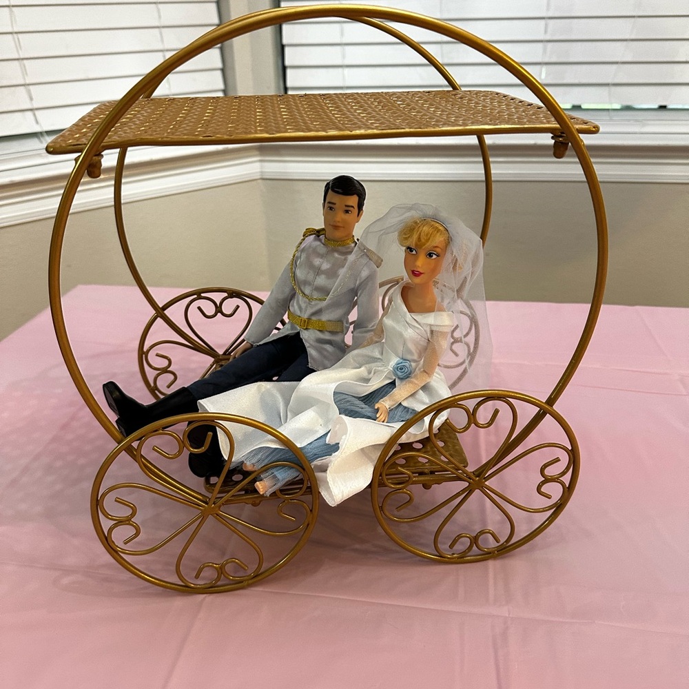Cinderella Gold Carriage - Cupcake Stand